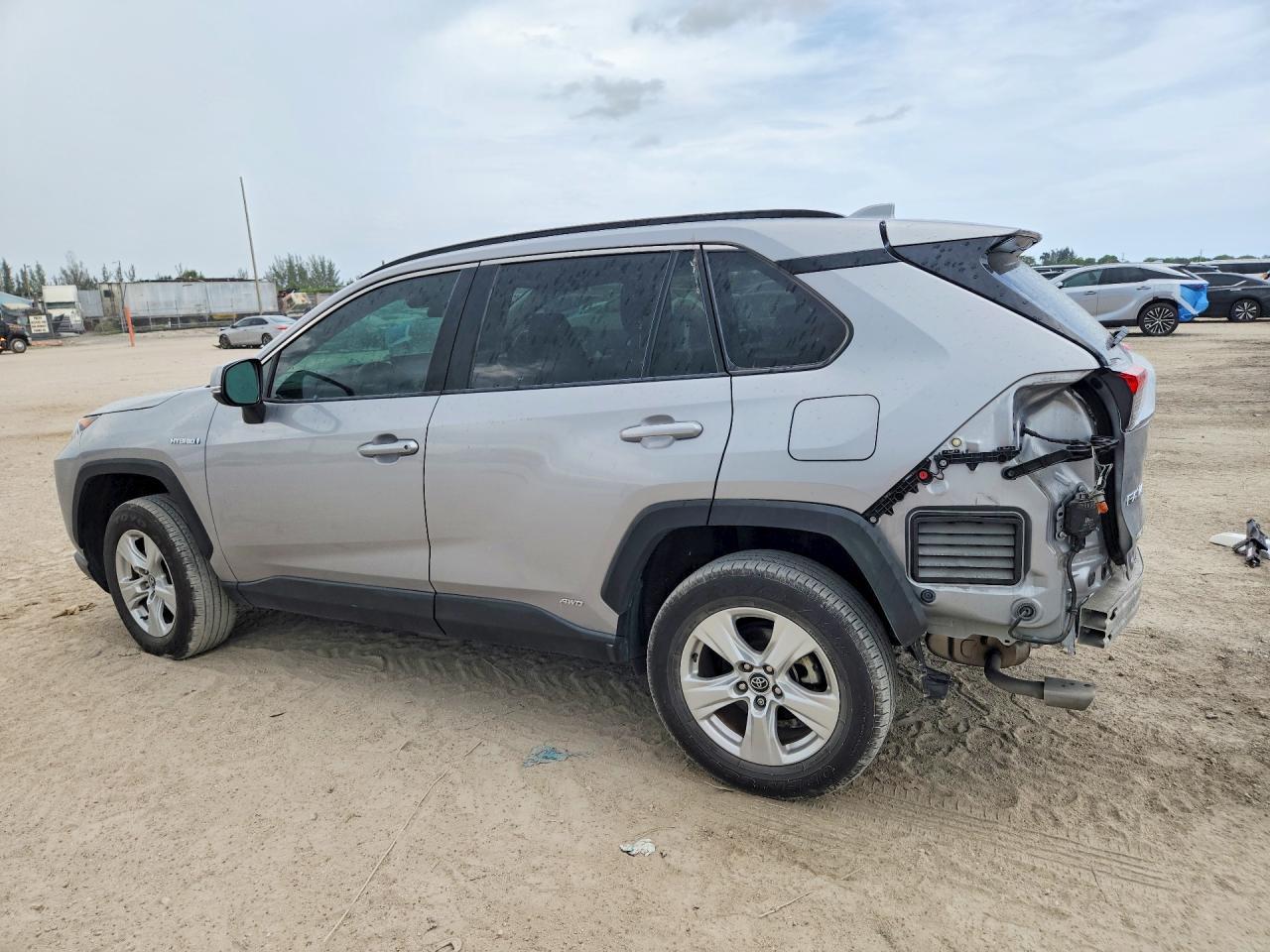 2020 Toyota Rav4 Hybrid Xle - Фото 2