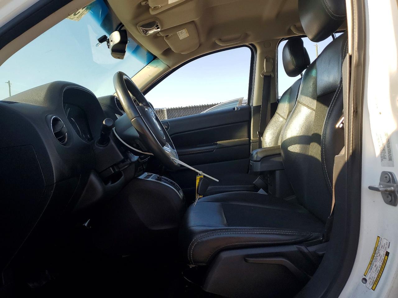 2016 Jeep Compass Latitude - Фото 7