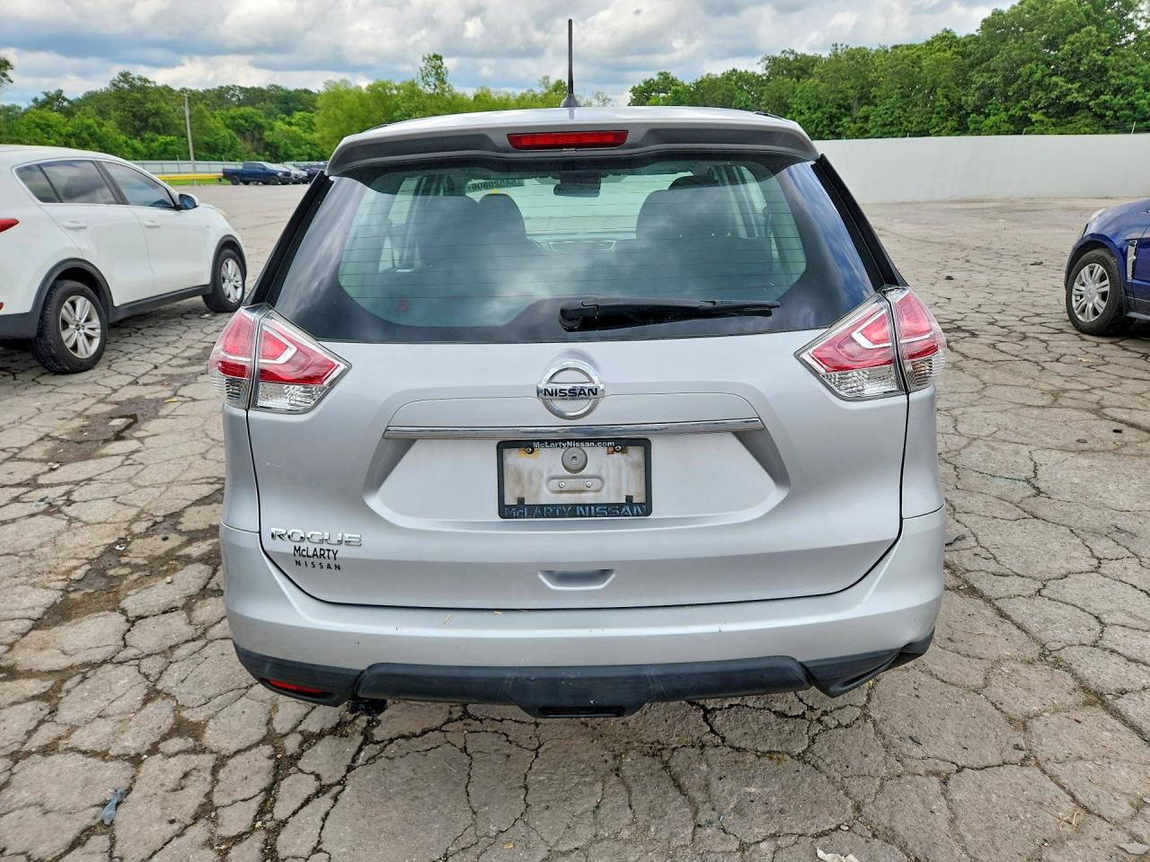 2016 Nissan Rogue S - Фото 6