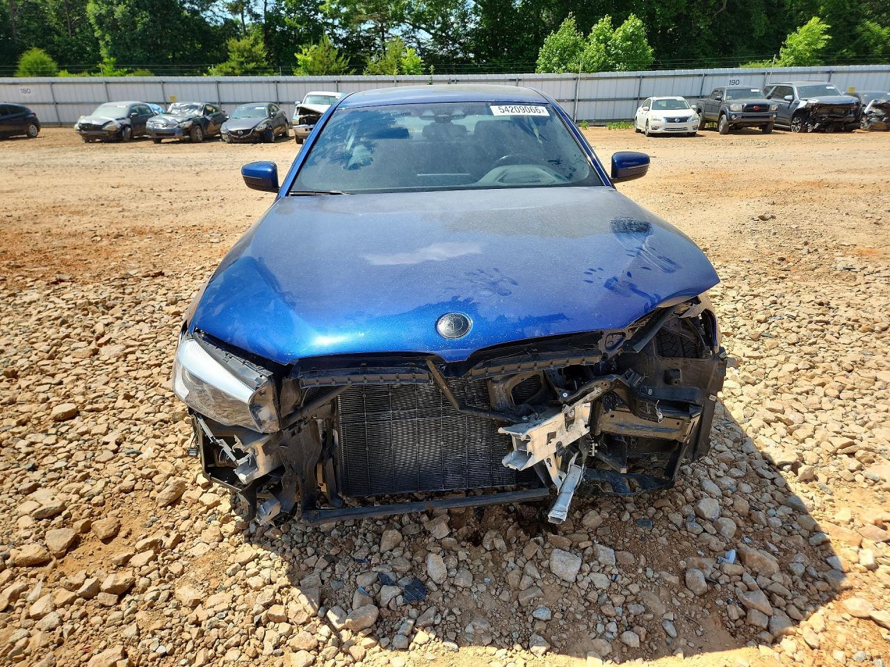 2019 BMW 530 Xi - Фото 5