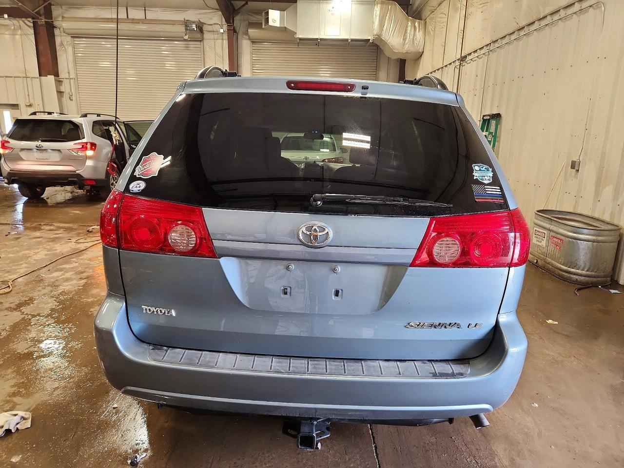 2006 Toyota Sienna Le 7 Passenger - Фото 6