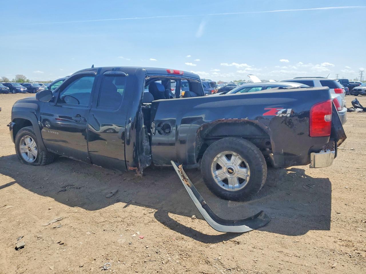 2008 Chevrolet Silverado K1500 - Image 2