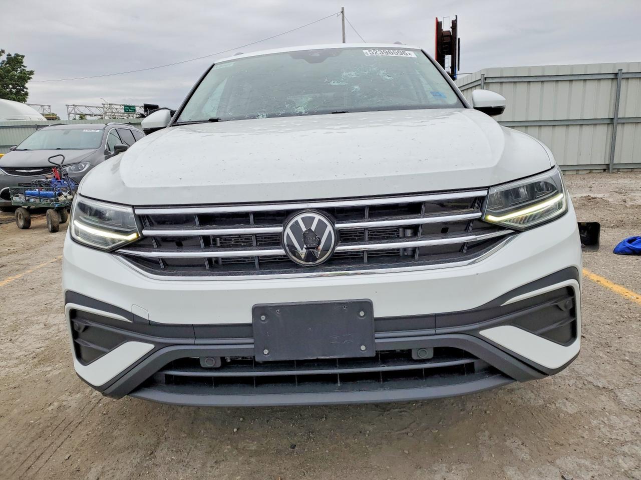 2024 Volkswagen Tiguan Se - Image 5