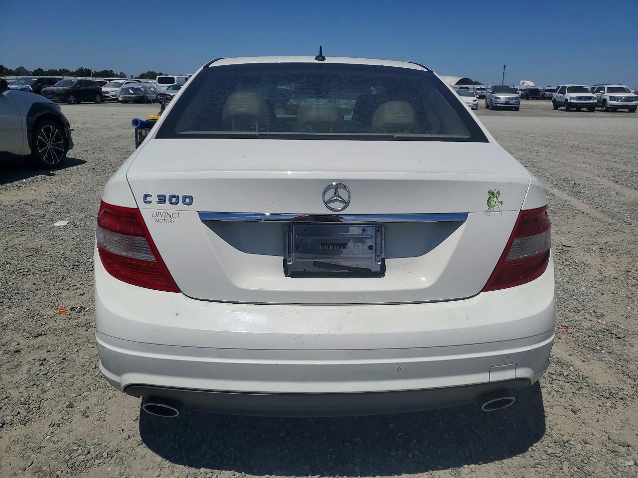 2011 Mercedes-Benz C 300 - Фото 6