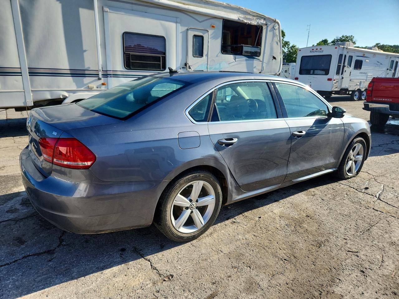 2013 Volkswagen Passat Se - Image 3