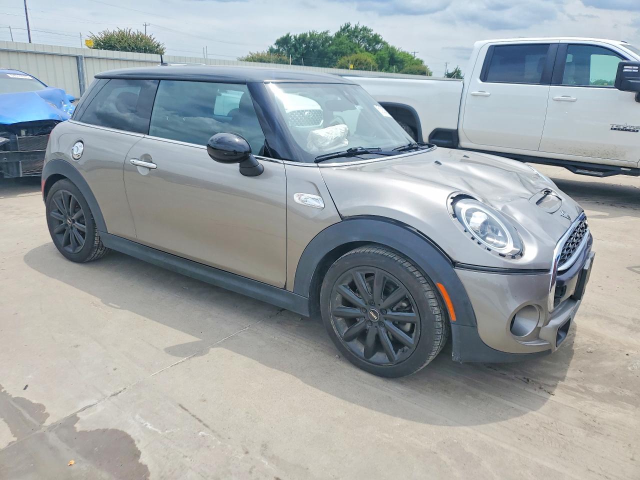 2019 Mini Cooper S - Image 4
