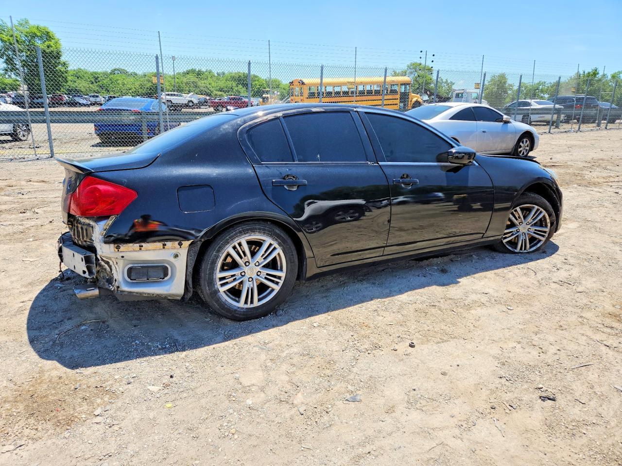 2013 Infiniti G37 Sedan X - Фото 3