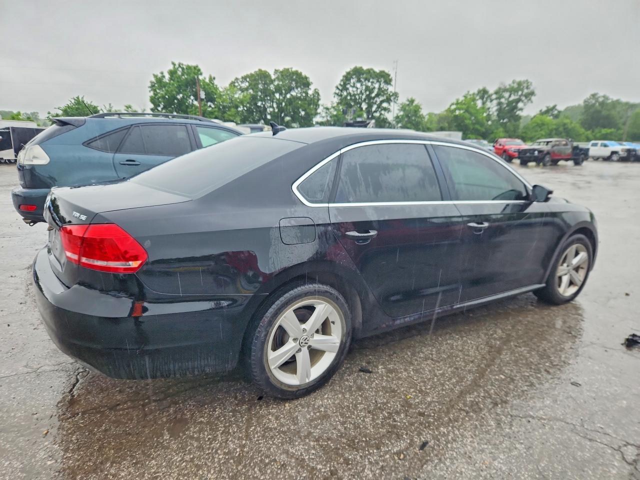 2013 Volkswagen Passat Se - Фото 3