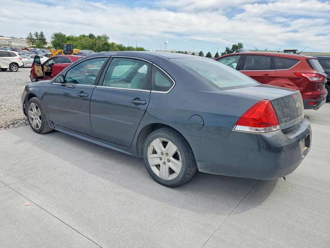 2011 Chevrolet Impala Ls - Фото 2
