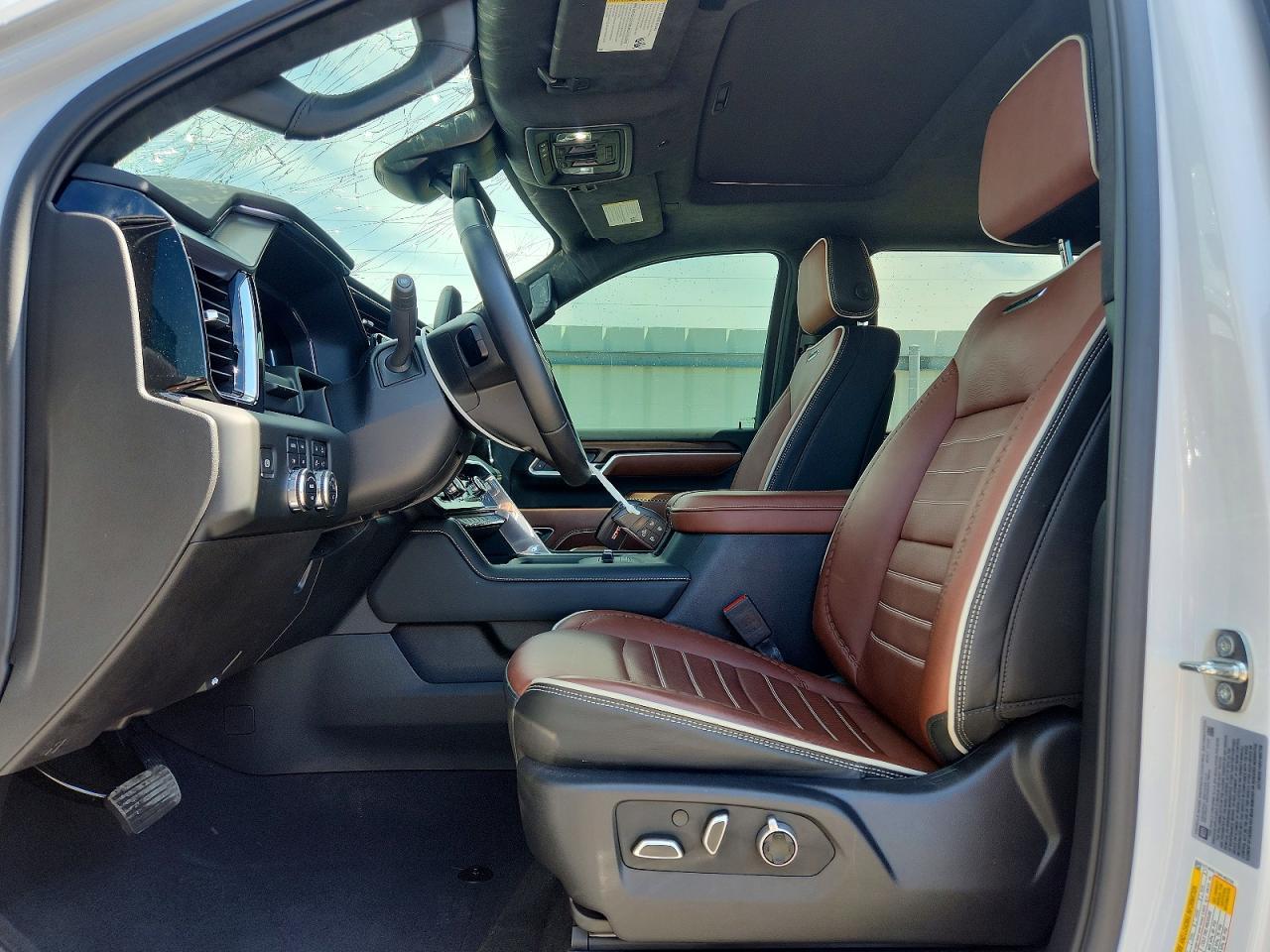 2024 GMC Sierra K2500 Denali Ultimate - Image 7