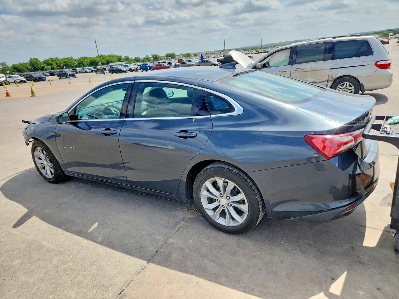 2020 Chevrolet Malibu Lt - Фото 2