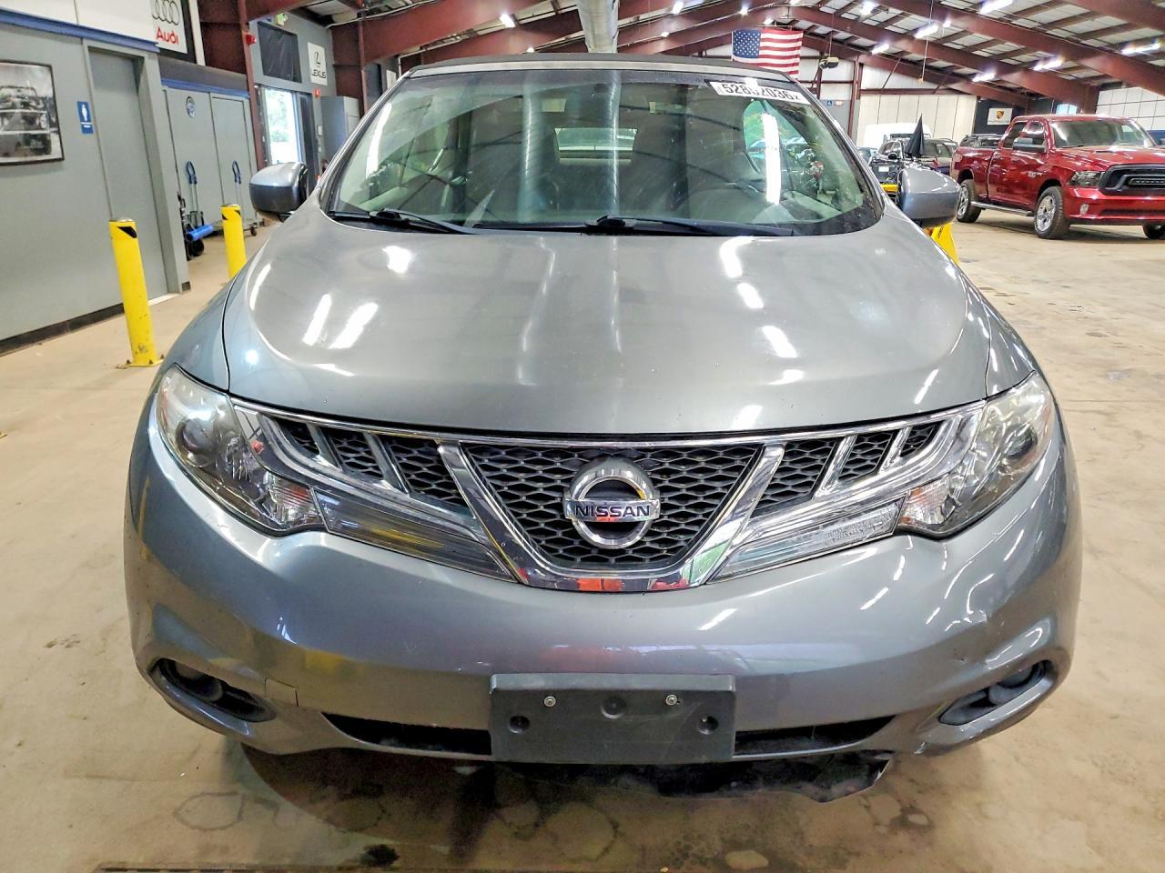 2014 Niss Murano Crosscabriolet - Image 5