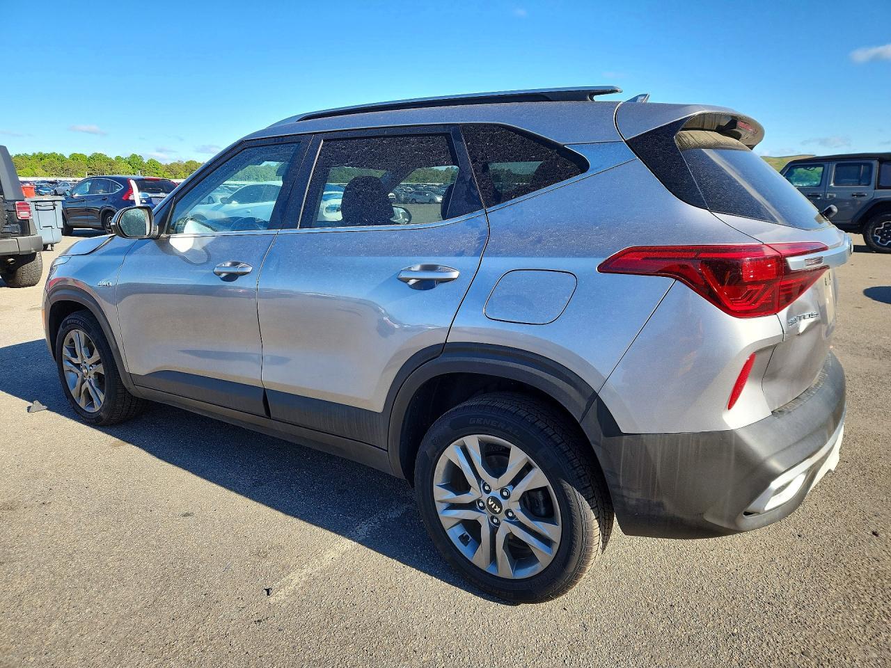 2021 Kia Seltos S - Фото 2