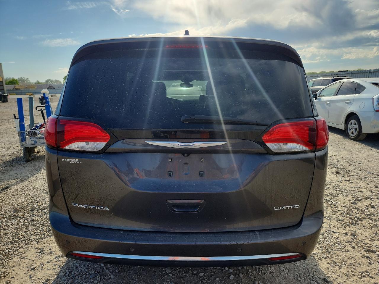 2017 Chrysler Pacifica Limited - Фото 6