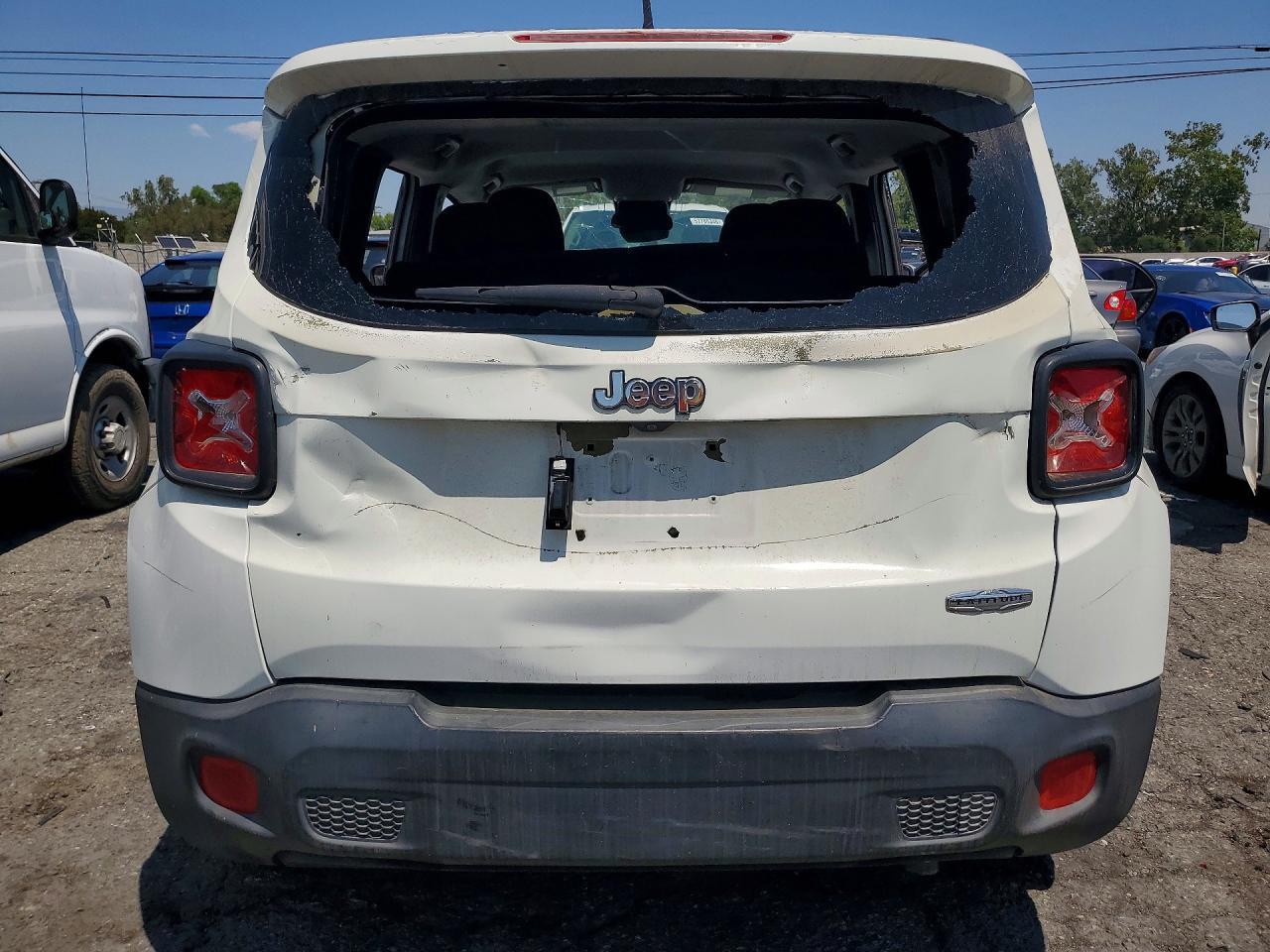 2015 Jeep Renegade Latitude - Фото 6