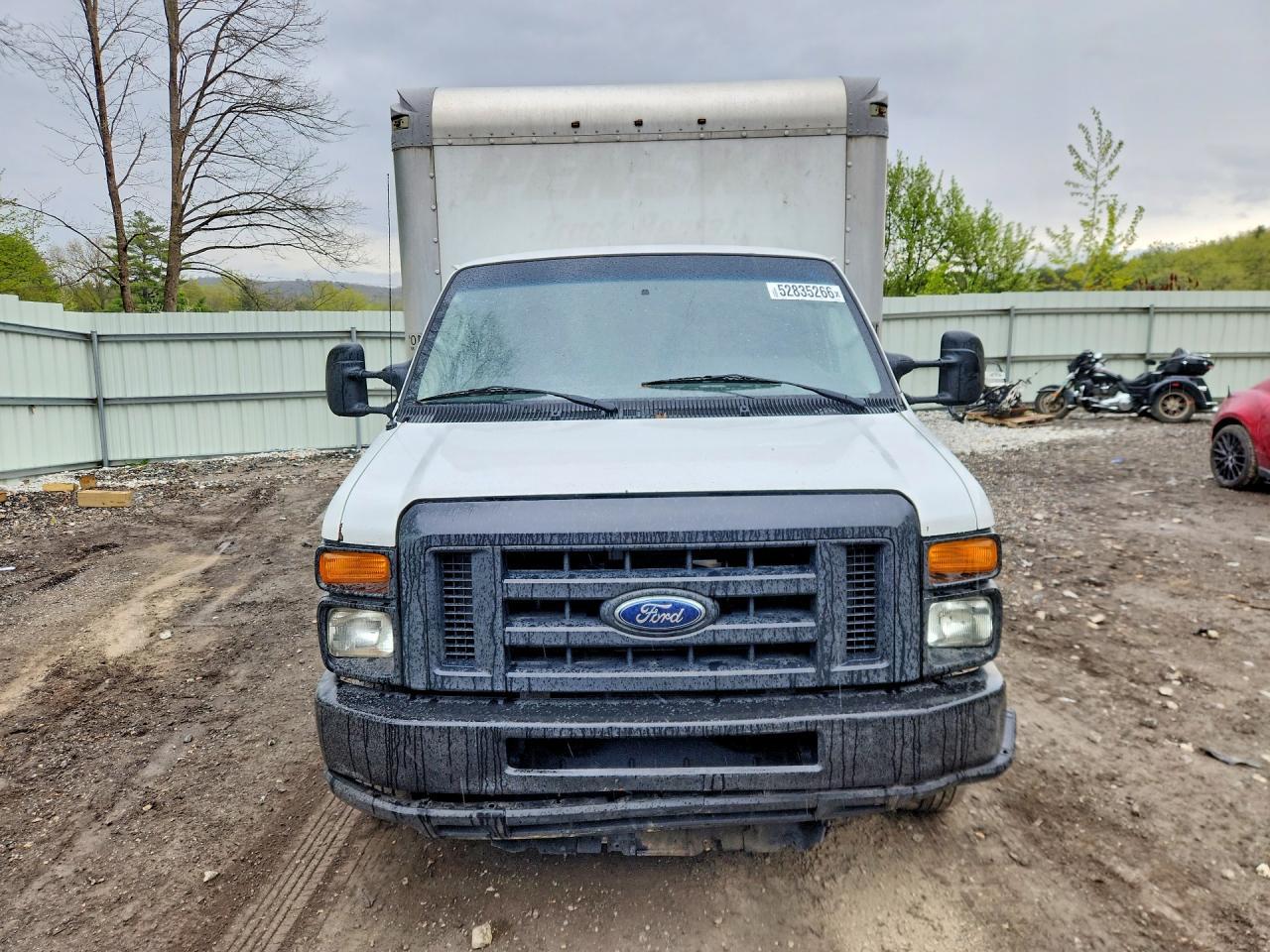 2017 Ford E350 Box Truck - Image 5