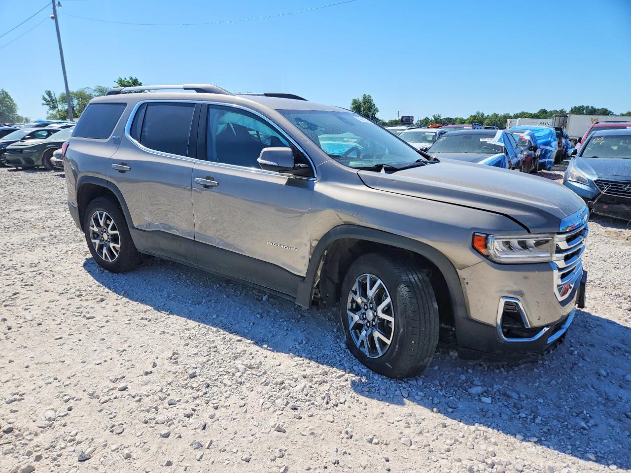 2023 GMC Acadia Slt - Image 4