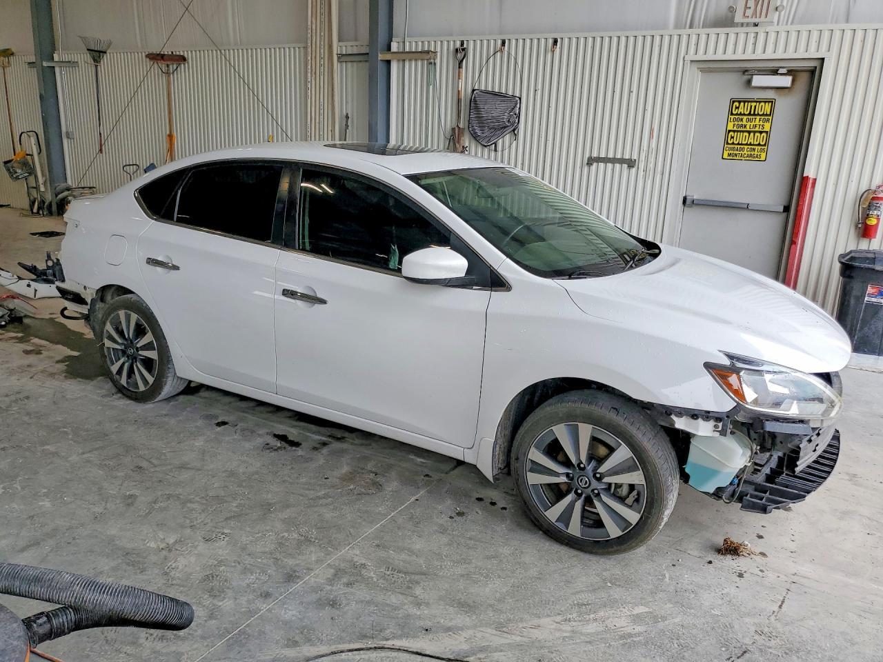 2019 Nissan Sentra Sv - Фото 4