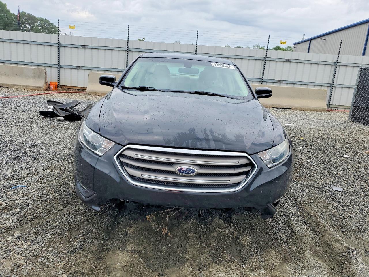 2015 Ford Taurus Sel - Image 5