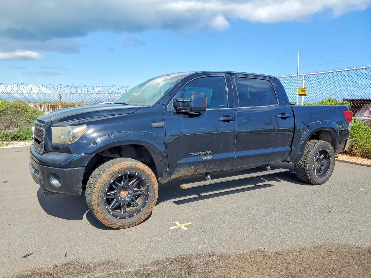 2013 Toyota Tundra Crewmax Sr5