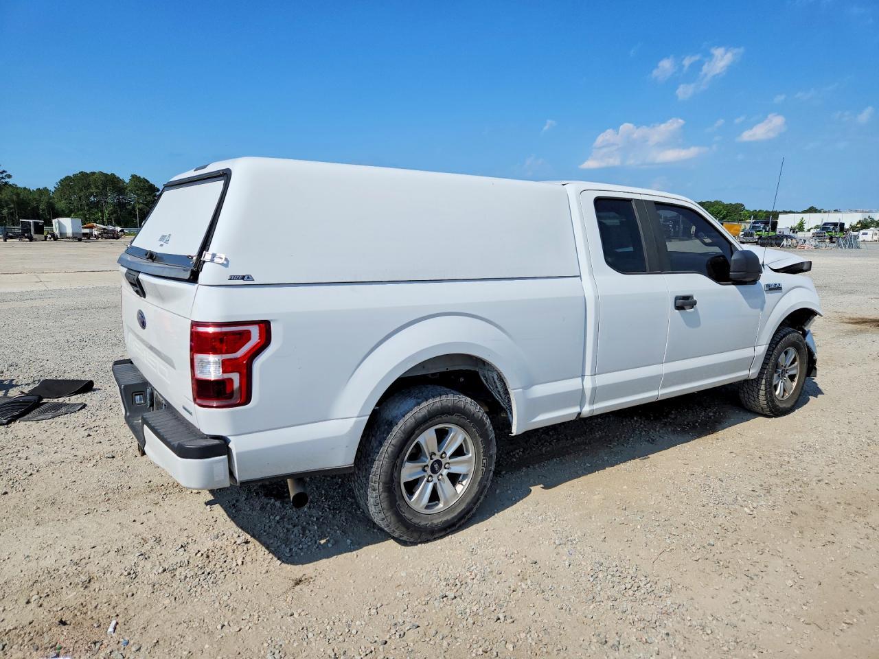 2019 Ford F150 Super Cab - Фото 3