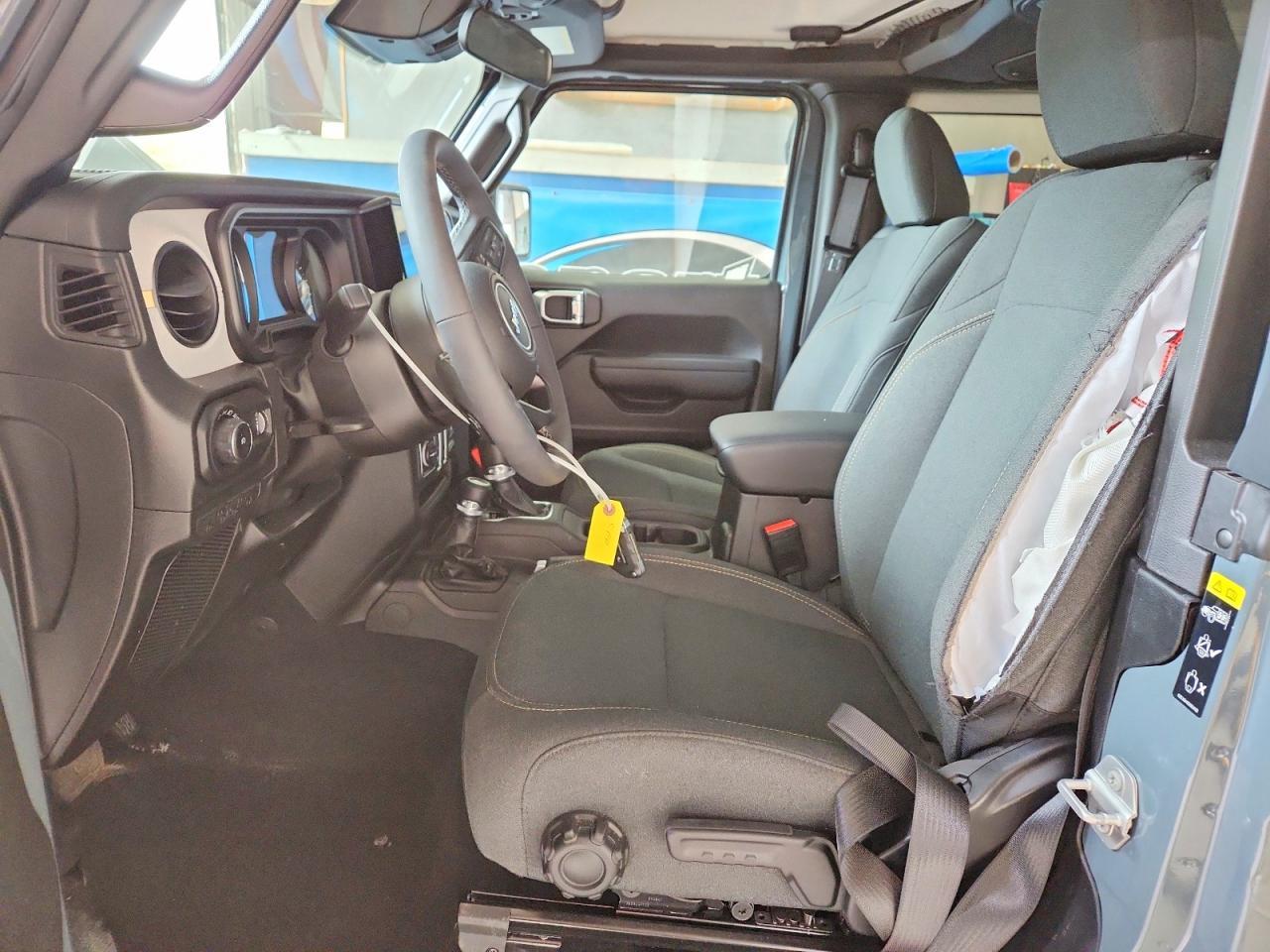 2025 Jeep Wrangler Sport - Image 7