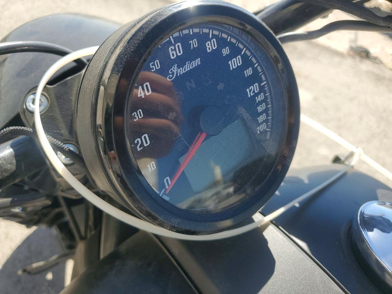 2025 Indian Scout Bobber Limited - Image 7