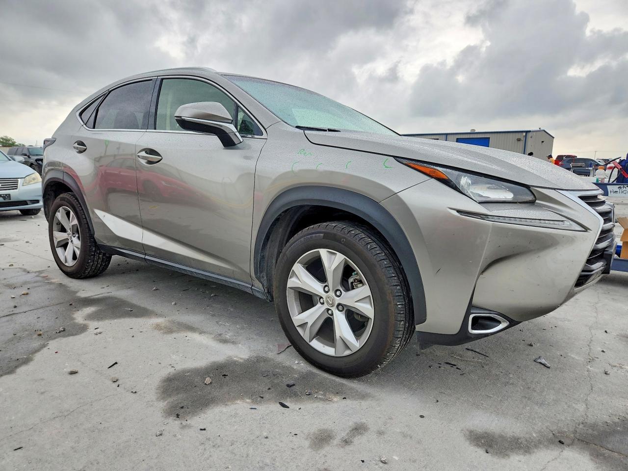 2017 Lexus Nx 200T Base - Фото 4