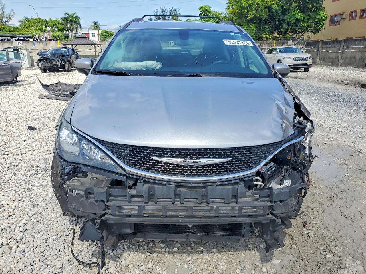 2021 Chrysler Voyager Lxi - Фото 5