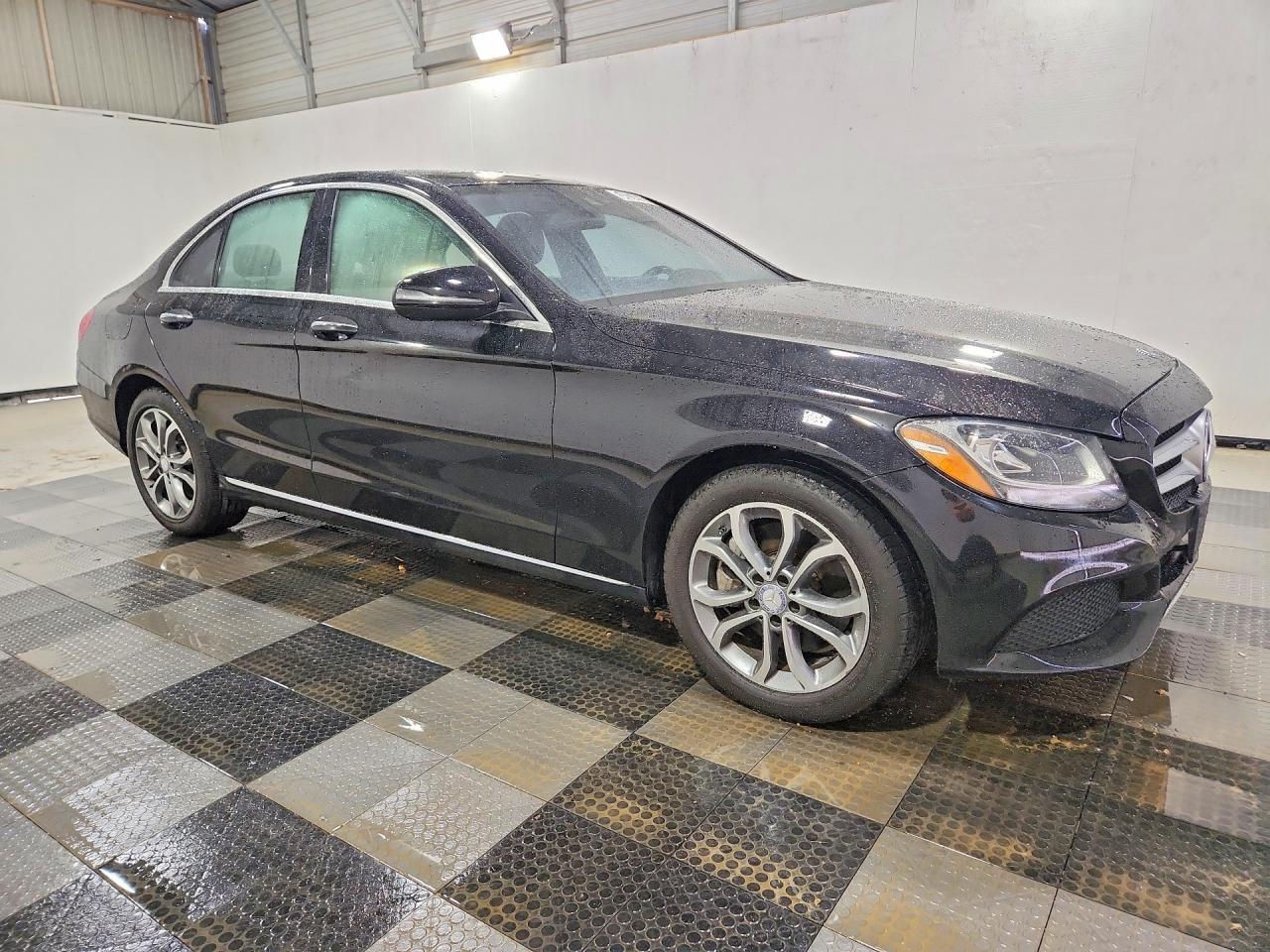 2017 Mercedes-Benz C 300 4Matic - Image 4