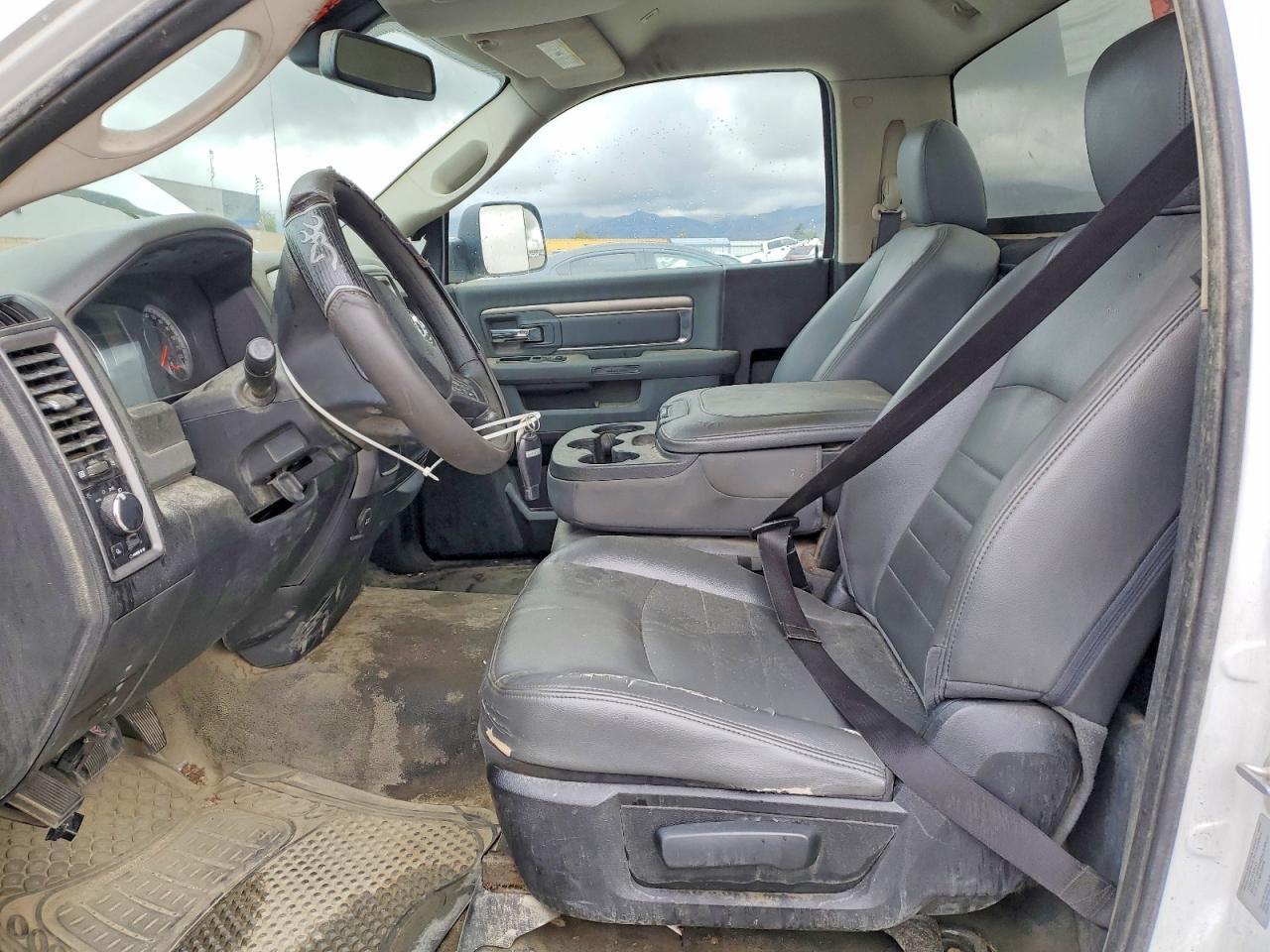 2017 Ram 1500 - Image 7