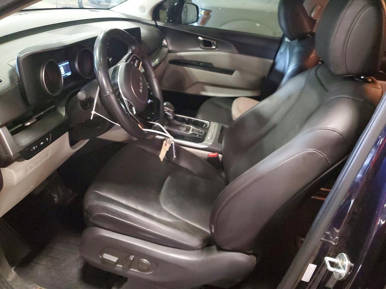 2022 Kia Carnival Lx - Image 7