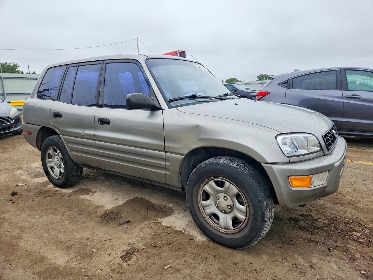2000 Toyota Rav4 Base - Фото 4