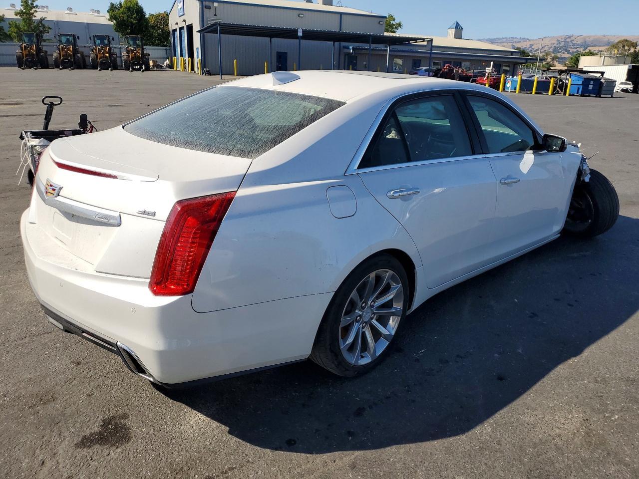 2019 Cadillac Cts Luxury - Image 3
