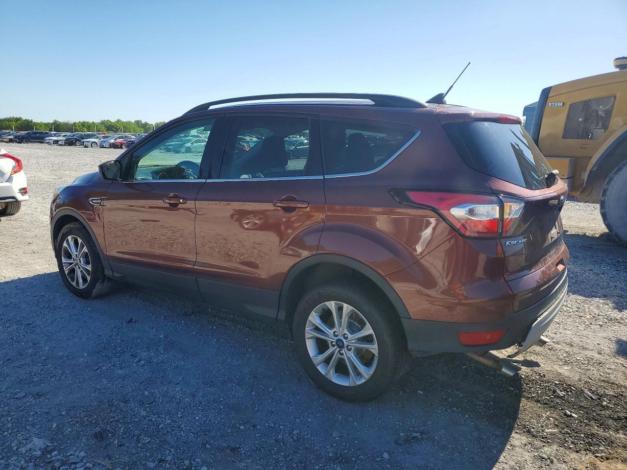 2018 Ford Escape Se - Фото 2
