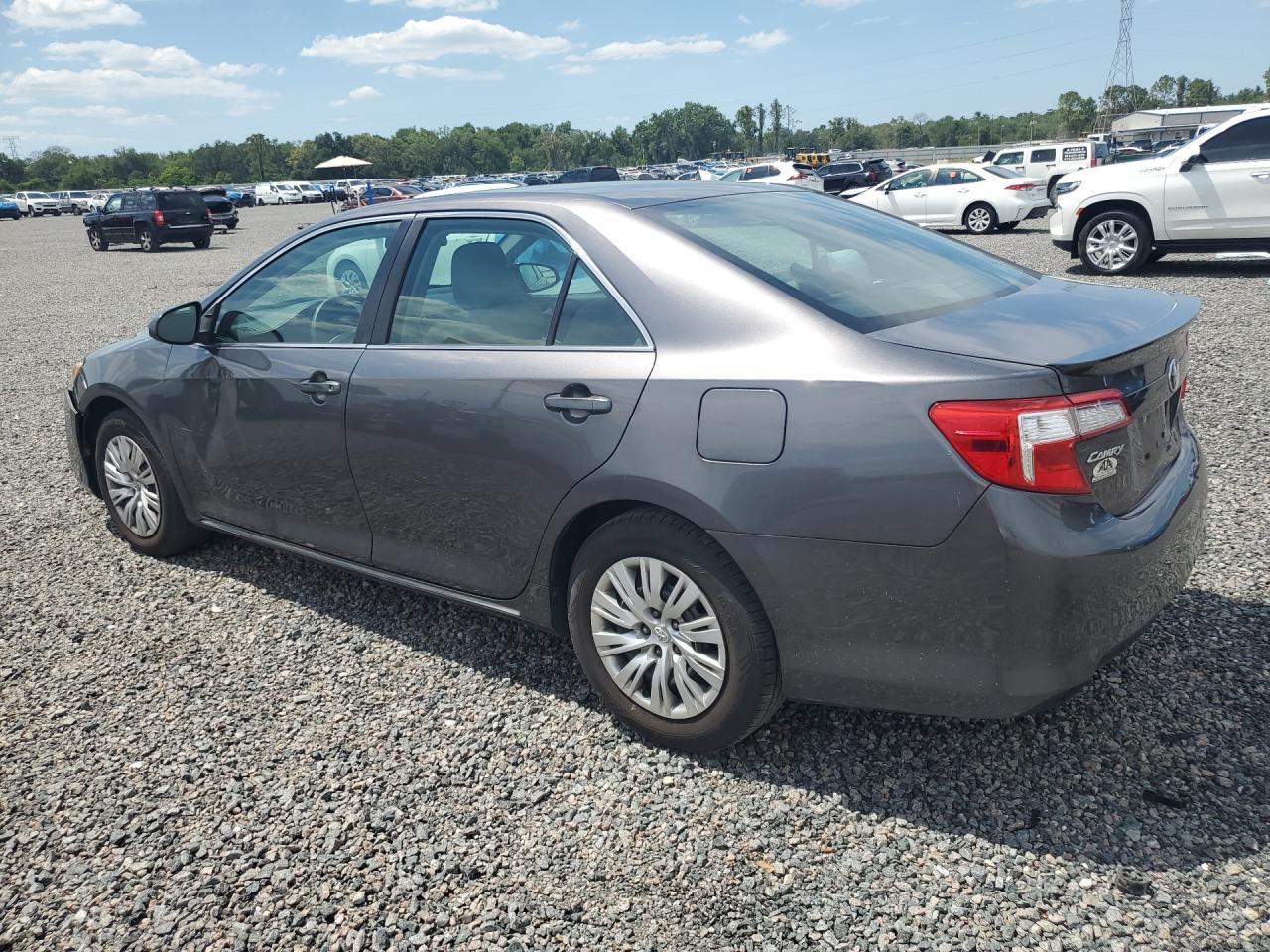 2014 Toyota Camry Le - Image 2