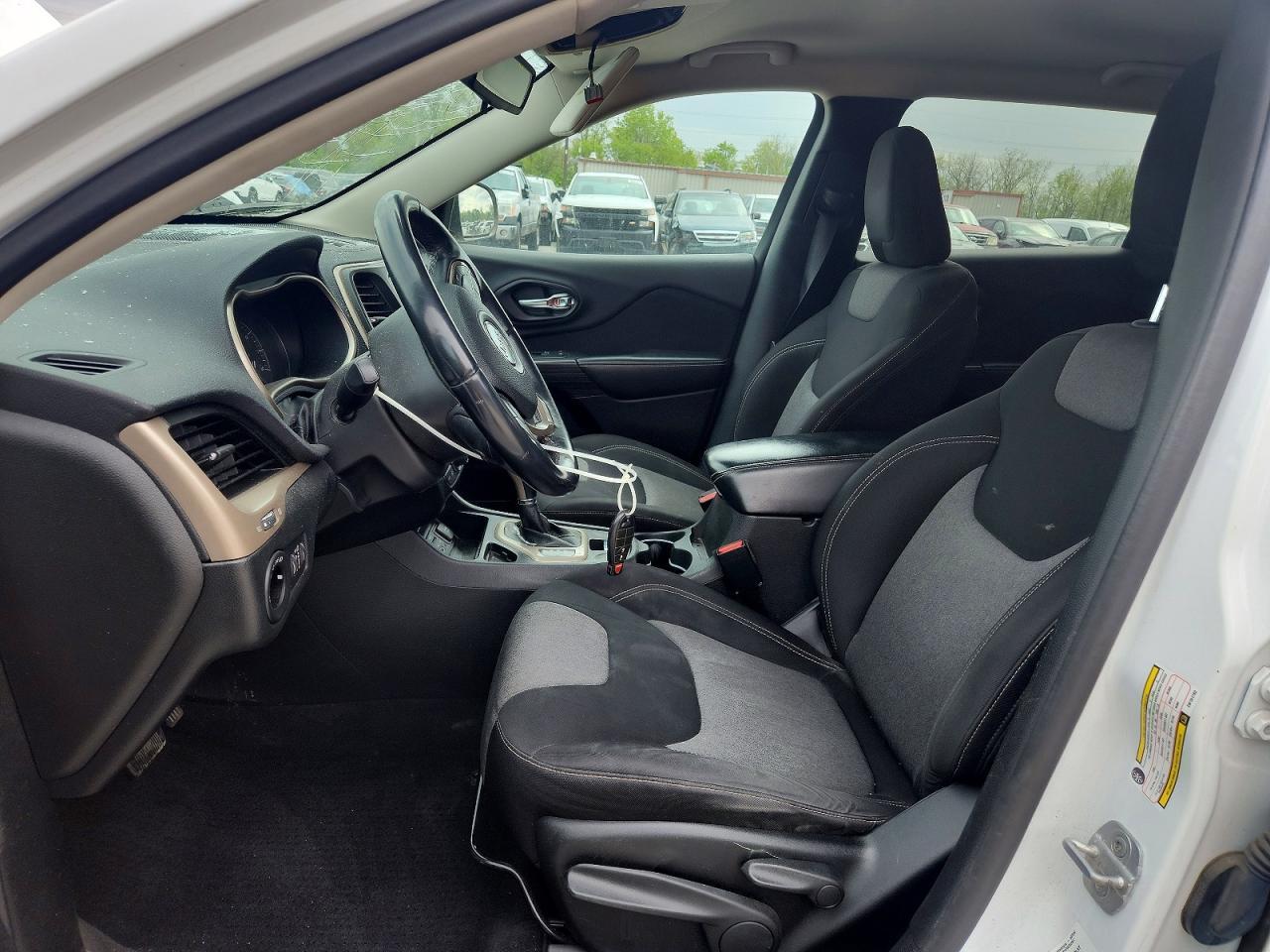 2014 Jeep Cherokee Latitude - Image 7