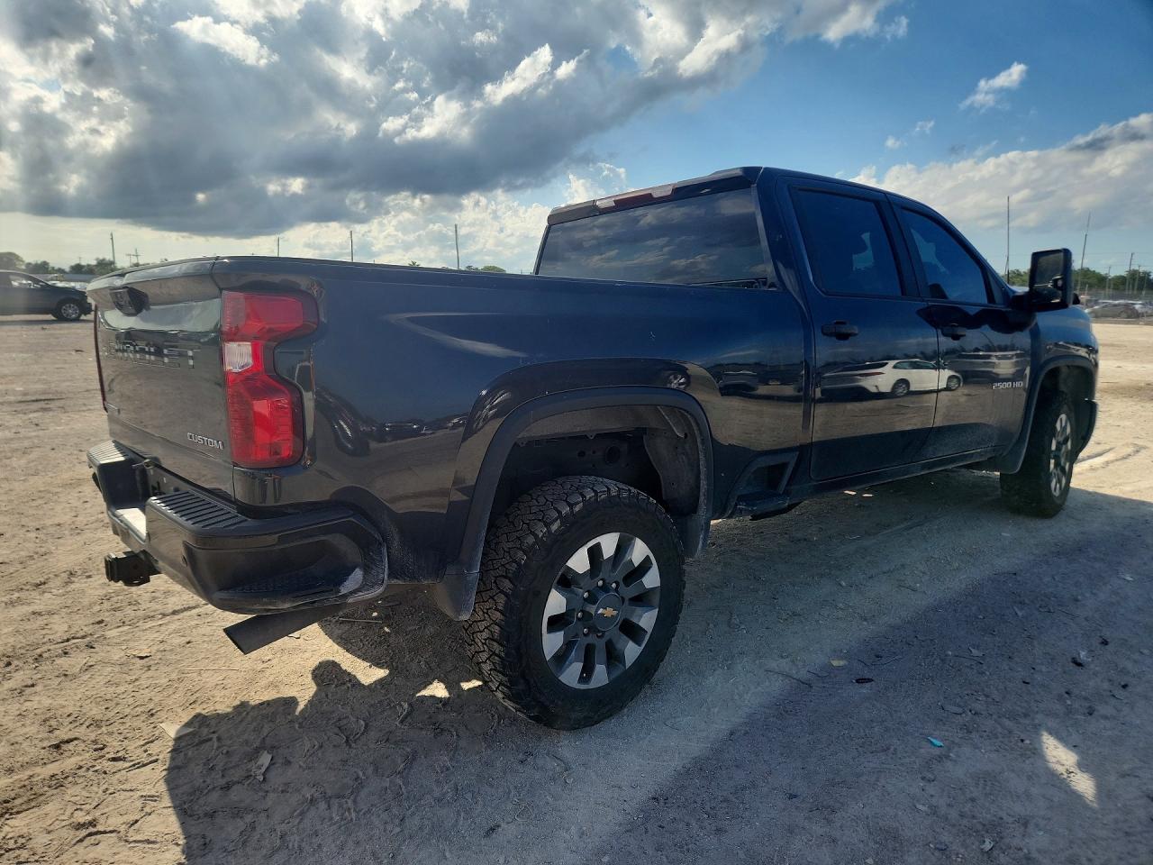 2024 Chevrolet Silverado K2500 Custom - Image 3