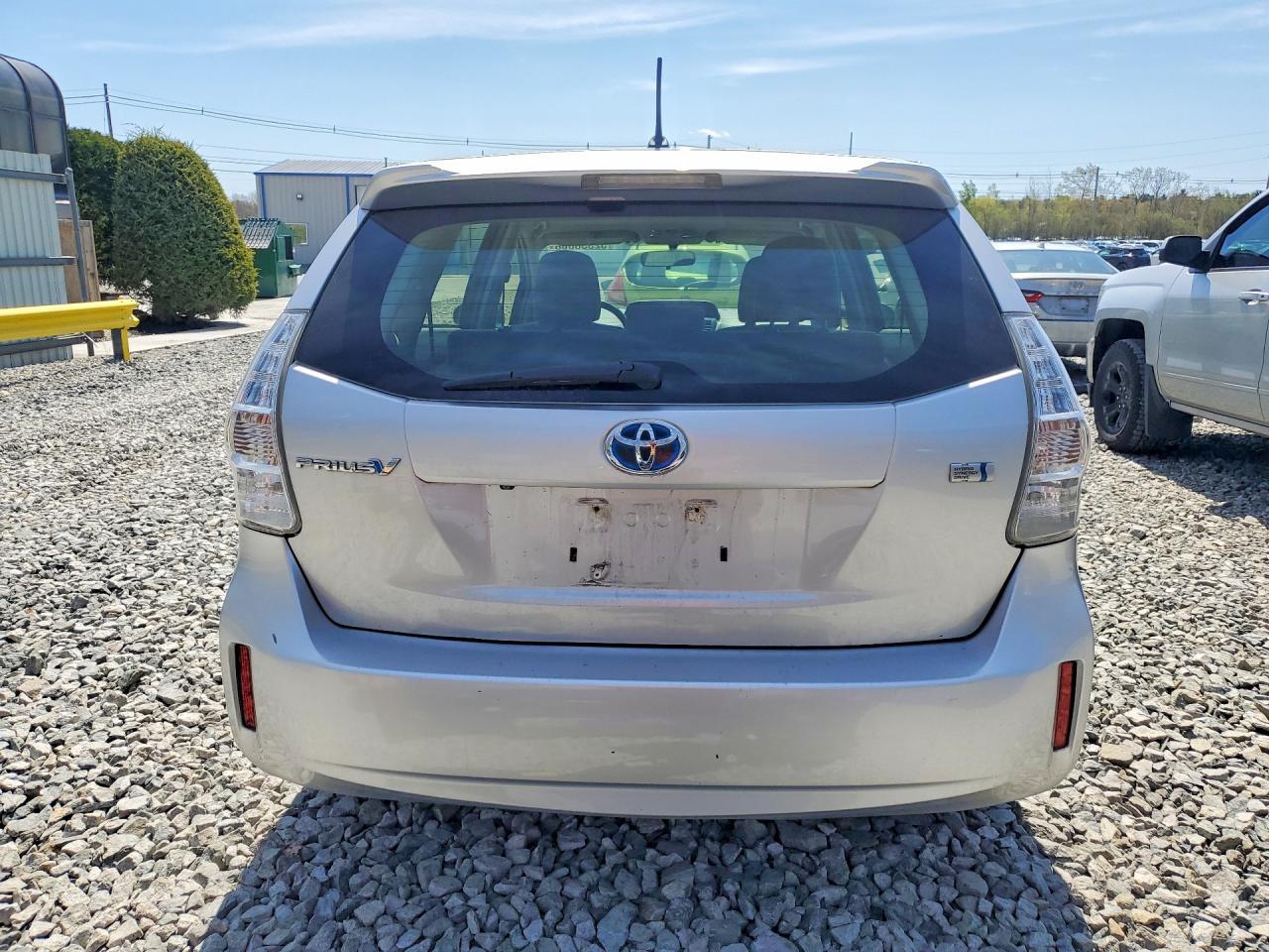 2012 Toyota Prius V Two - Image 6