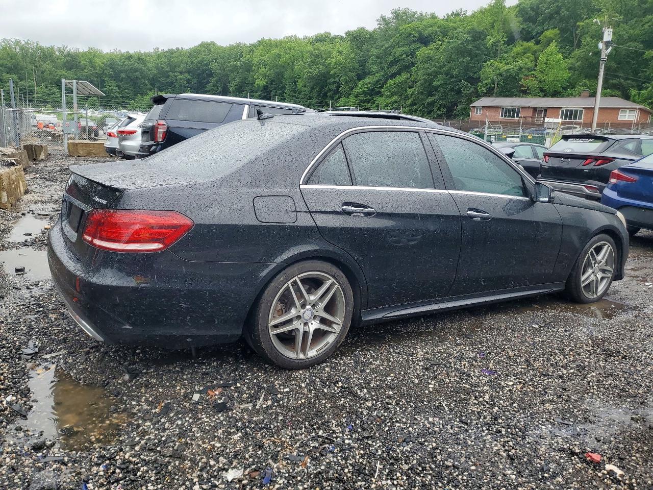 2016 Mercedes-Benz E 350 4Matic - Image 3