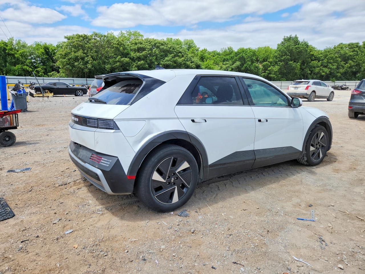 2025 Hyundai Ioniq 5 Se - Image 3