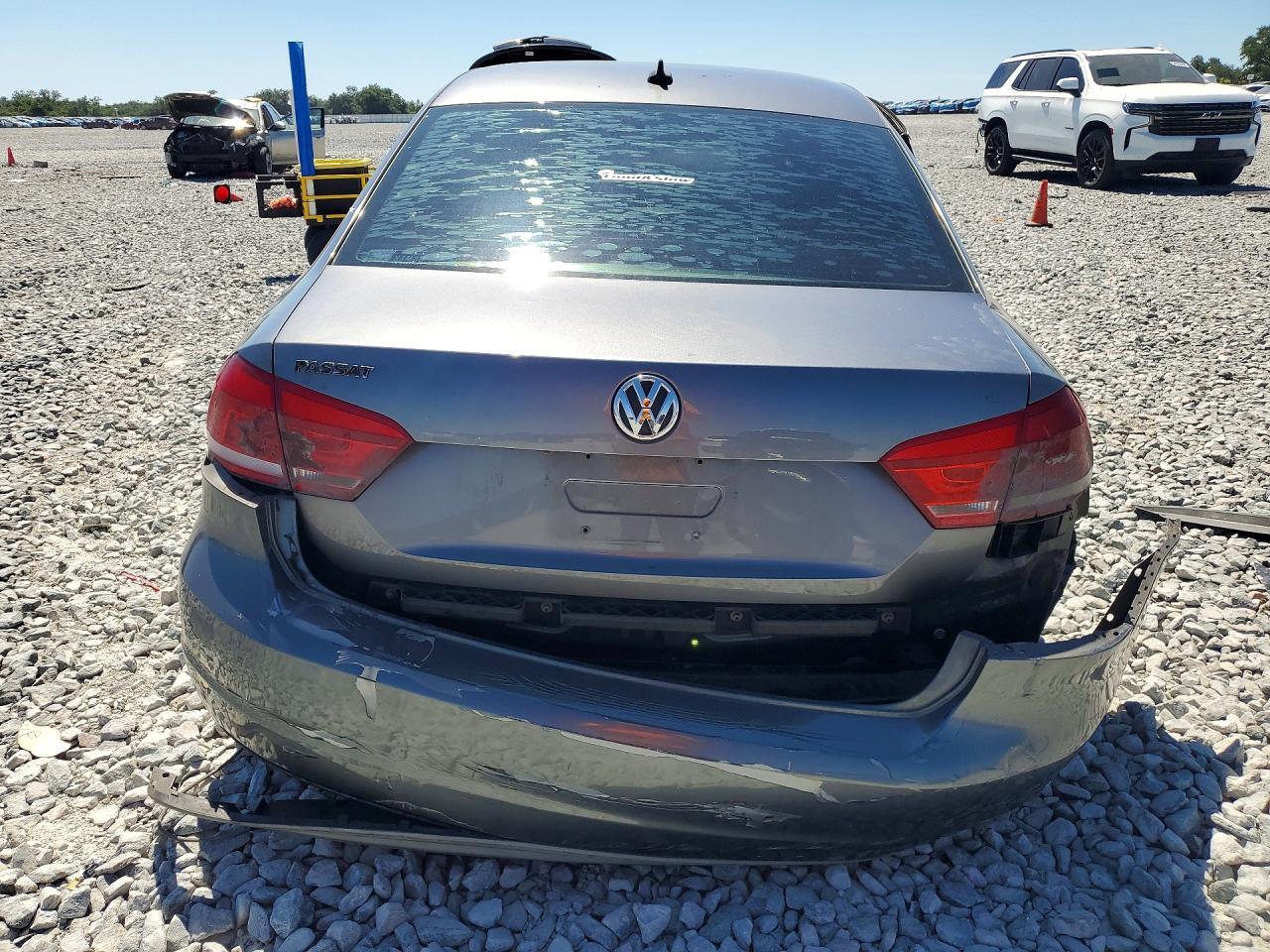 2012 Volkswagen Passat Se - Image 6