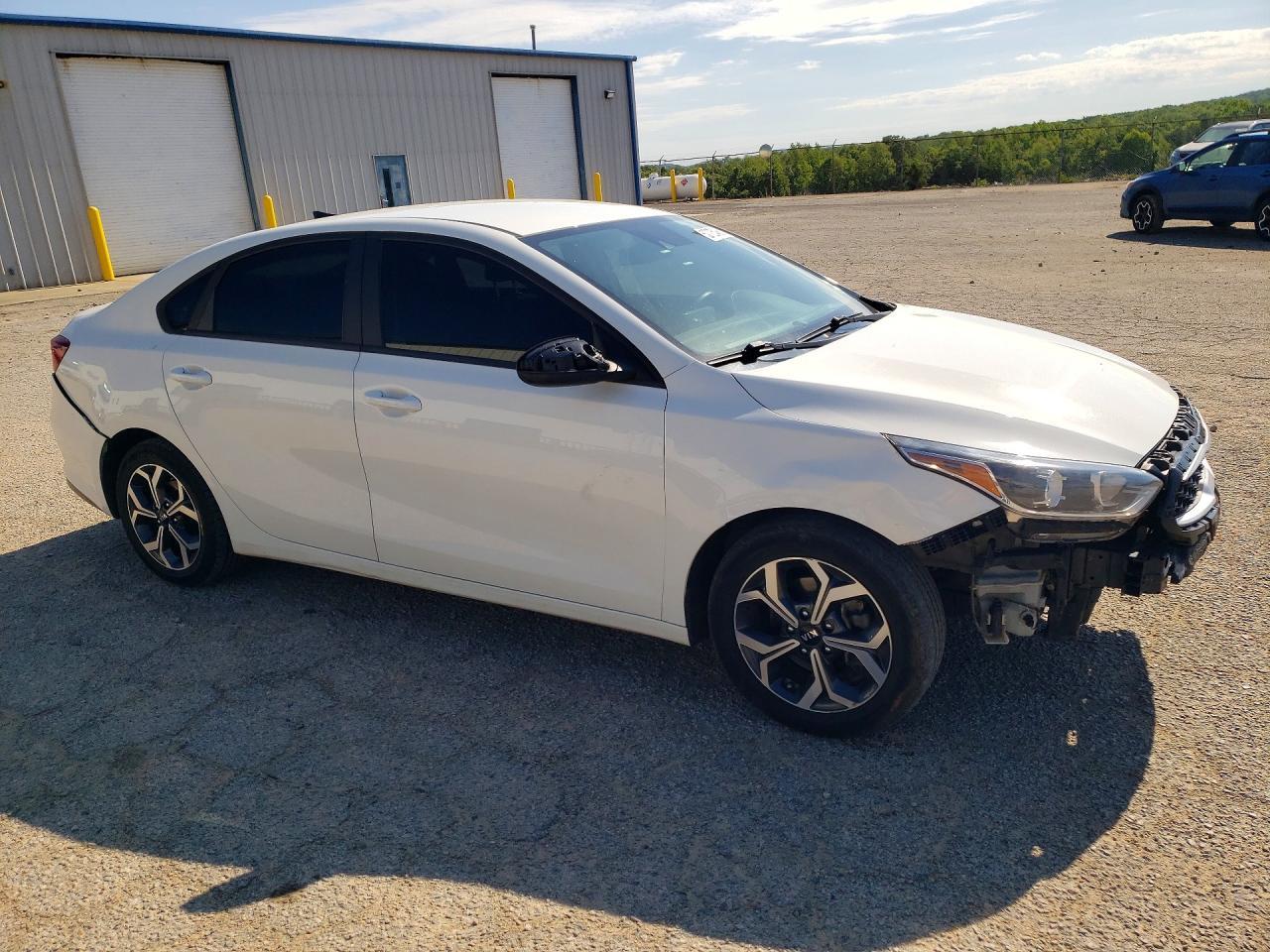 2020 Kia Forte Lxs - Фото 4