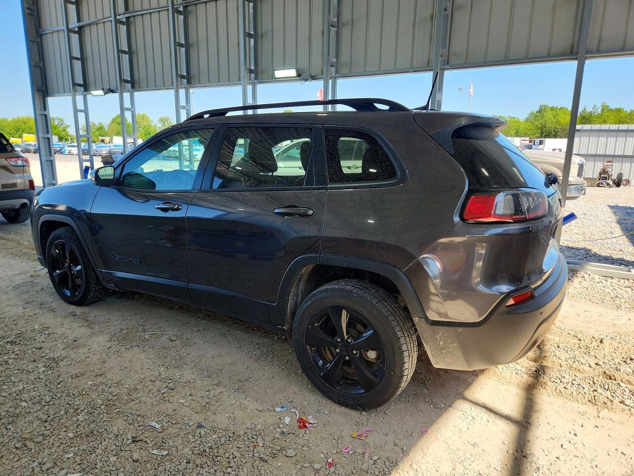 2021 Jeep Cherokee Latitude Plus - Фото 2