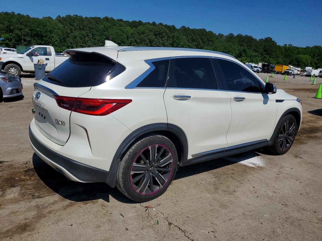 2021 Infiniti Qx50 Luxe - Image 3