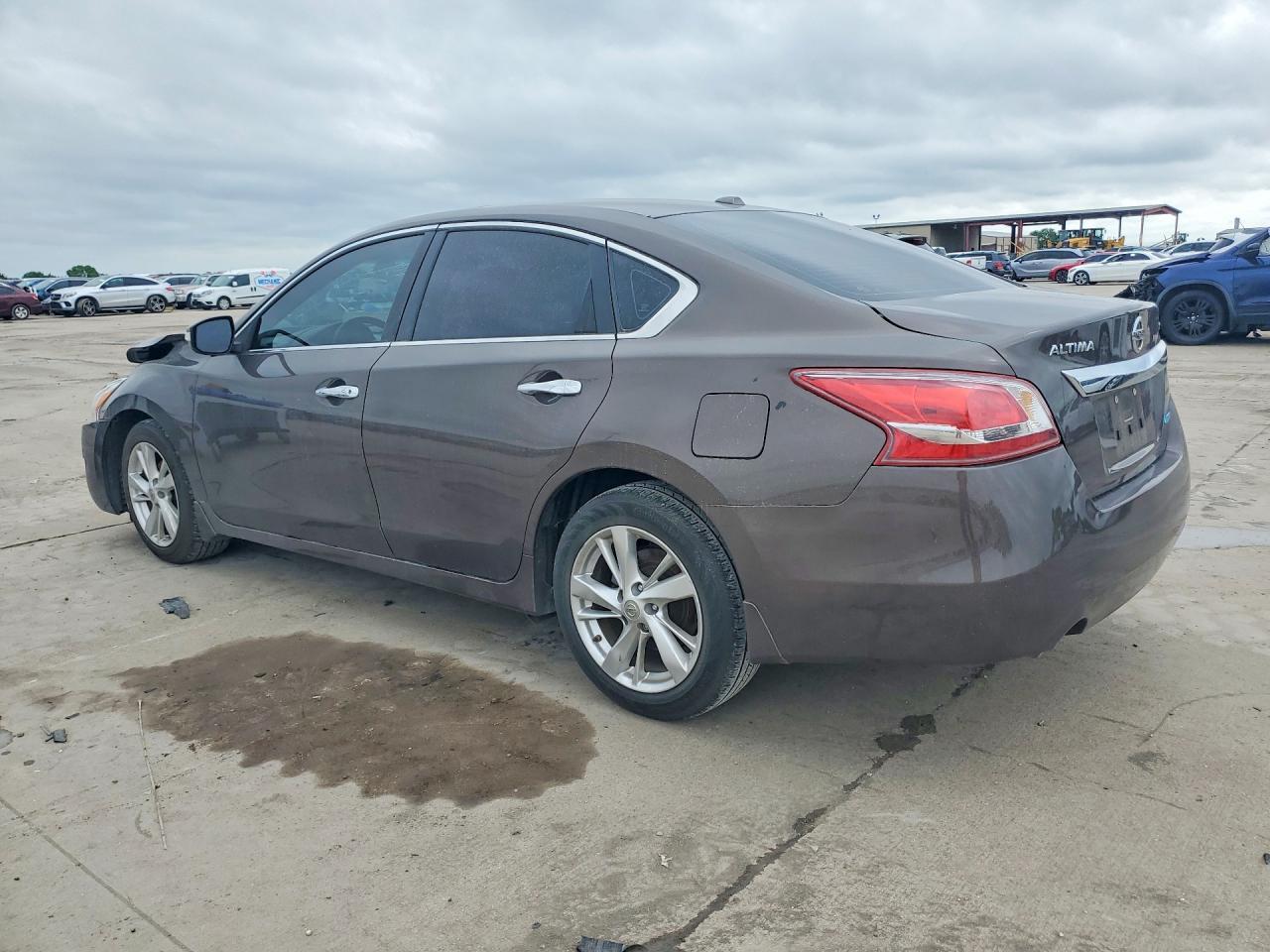 2013 Nissan Altima 2.5 - Image 2