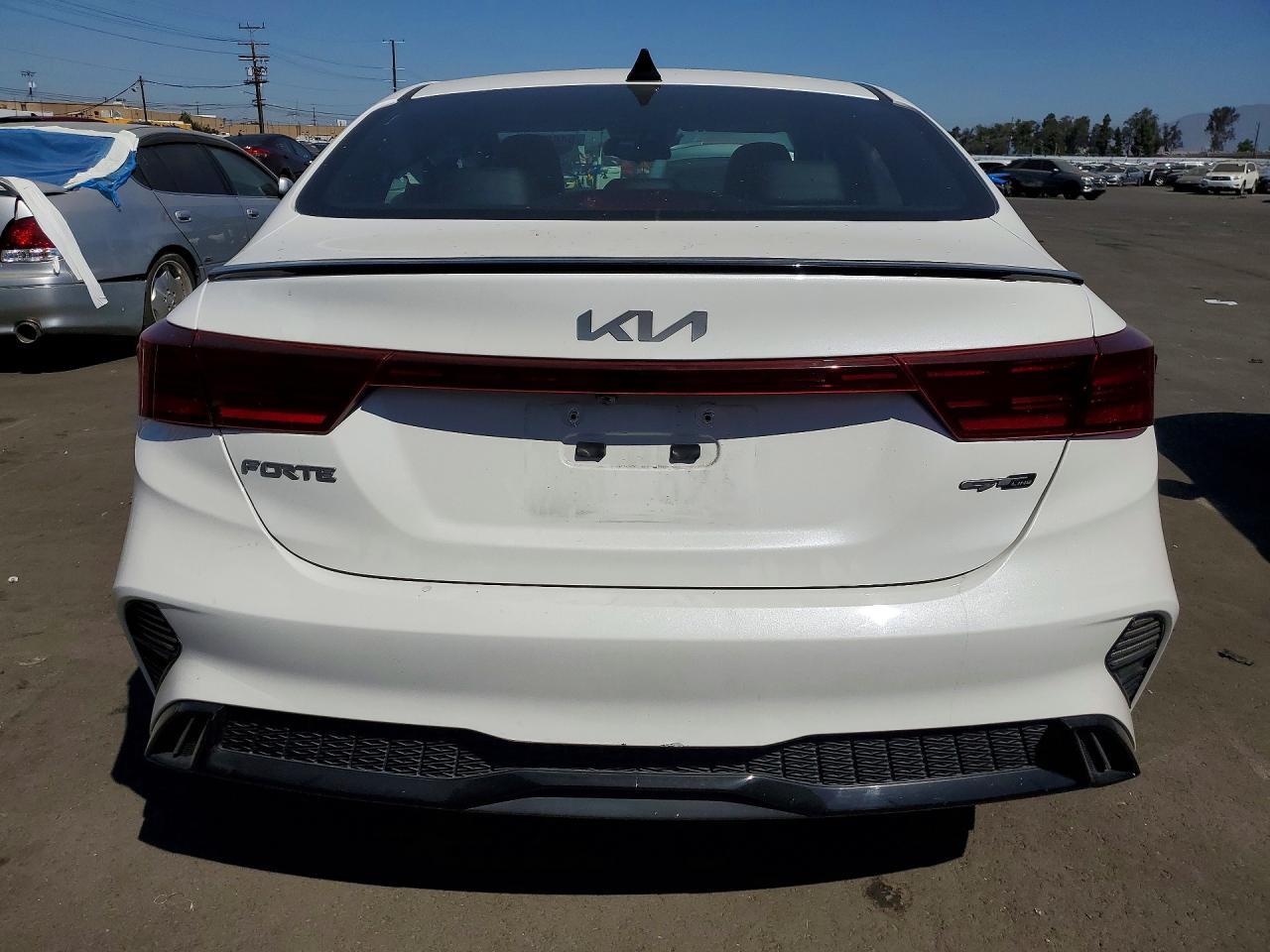 2023 Kia Forte Gt Line - Фото 6