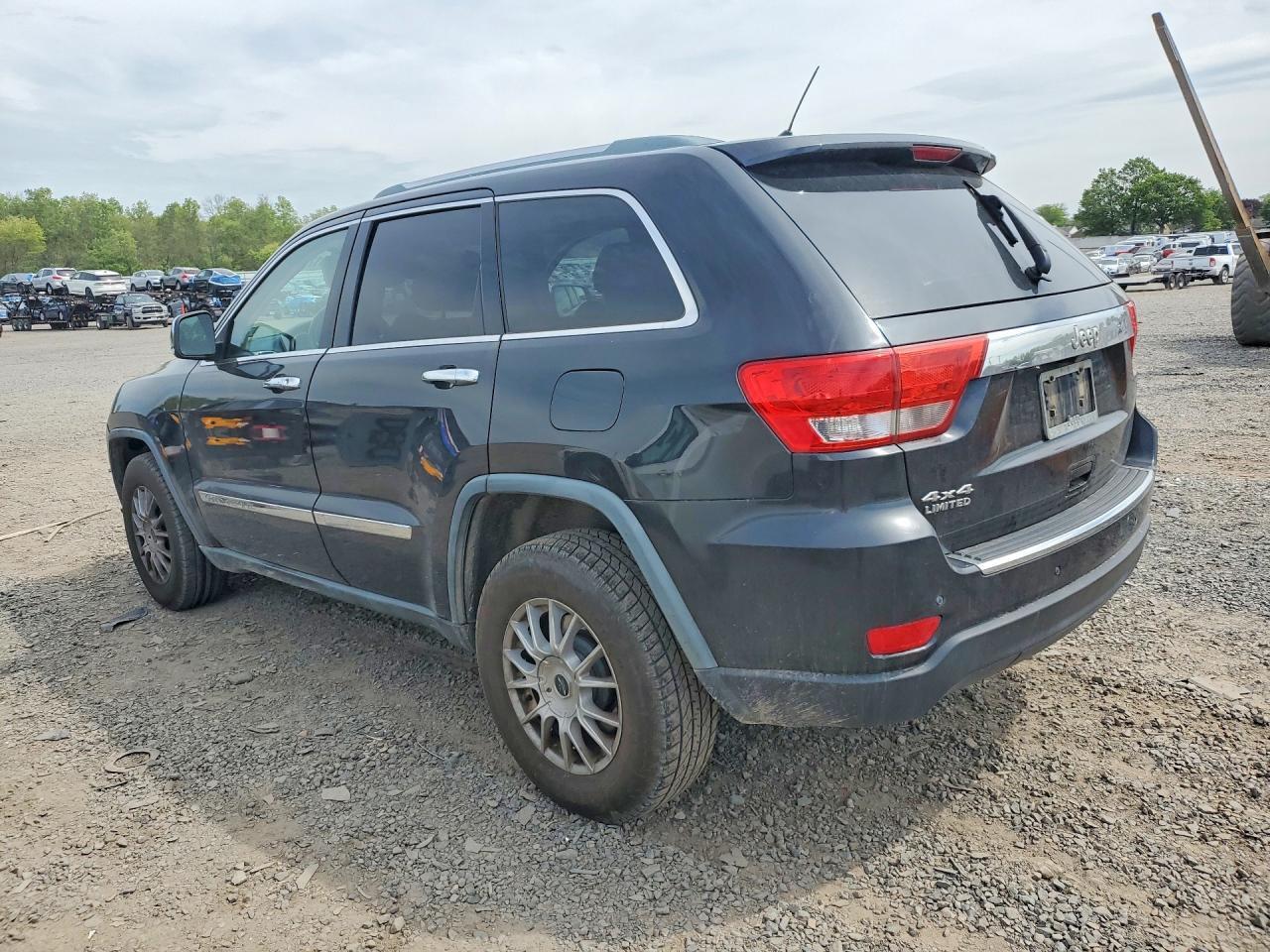 2011 Jeep Grand Cherokee Limited - Фото 2
