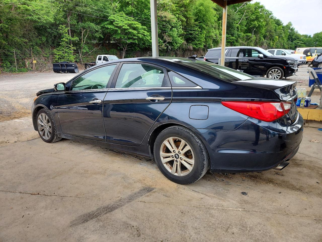 2012 Hyundai Sonata Limited 2.0T - Фото 2
