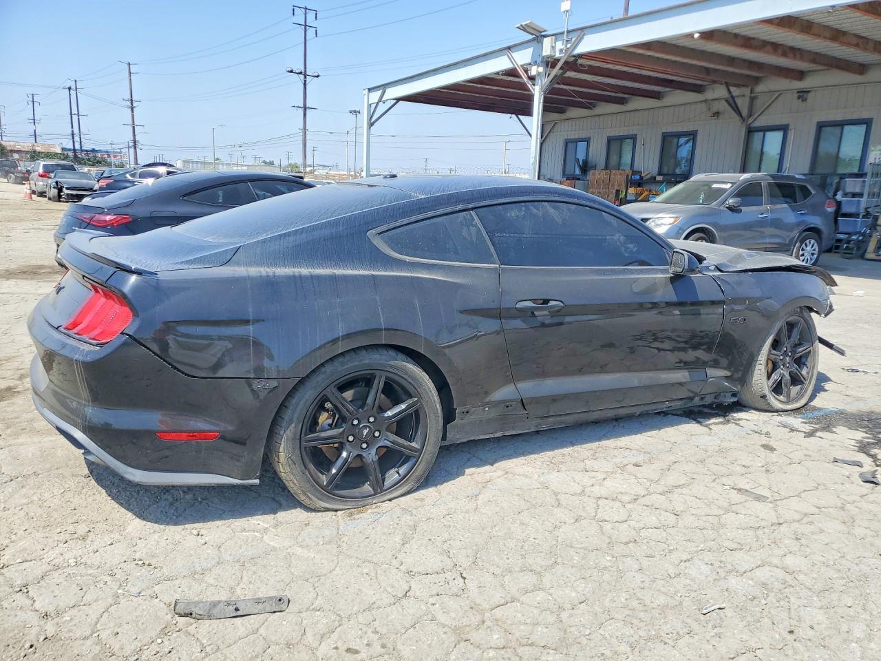 2020 Ford Mustang Gt - Фото 3